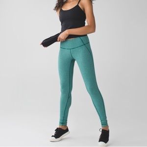 Lululemon Wunder Under Sz 6